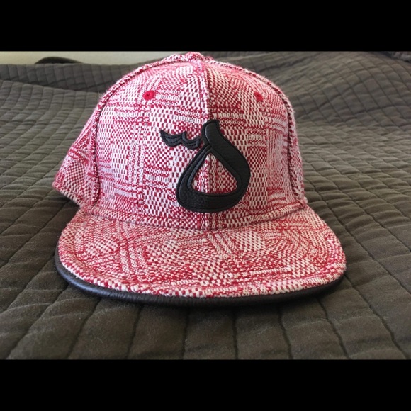 Obey Hat - Picture 1 of 2